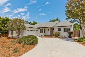 Studio City Pool Home for Lease